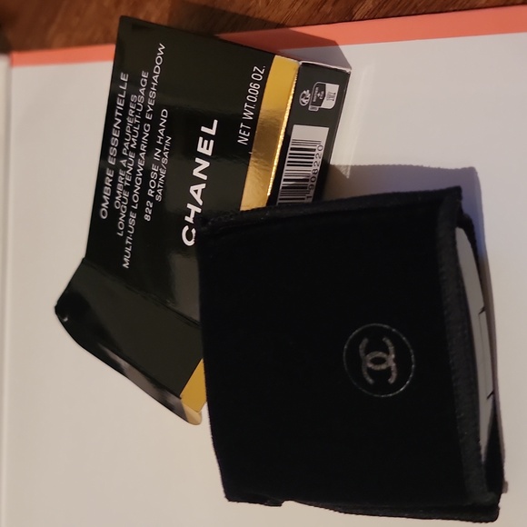 Chanel Makeup takeaways  The Nature Getaway - Picture 7 of 13